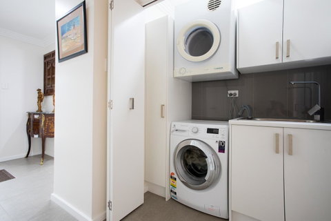Armidale Cottage - House 2 - Yamba Accommodation 14