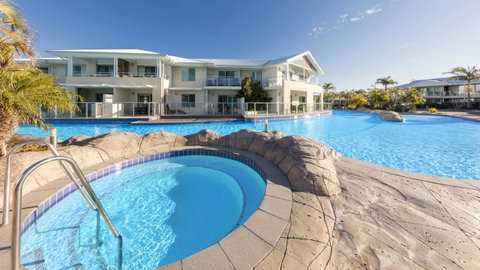 Oaks Port Stephens Pacific Blue Resort - Yamba Accommodation 1