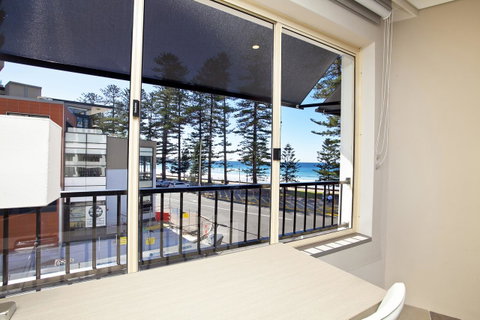 Manly Paradise Motel & Apartments - Yamba Accommodation 10