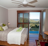 Sinclairs Country Retreat - Yamba Accommodation