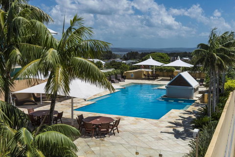 Oaks The Entrance Waterfront Suites - Yamba Accommodation 18