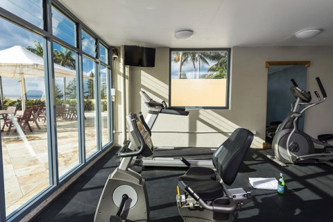 Oaks The Entrance Waterfront Suites - Yamba Accommodation 6