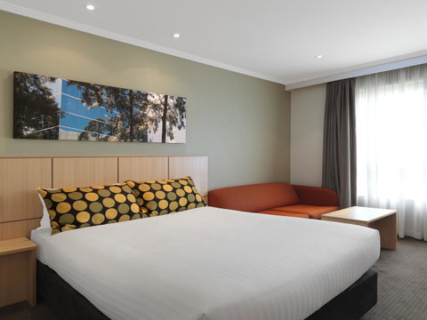 Mercure Sydney Bankstown - Yamba Accommodation 13