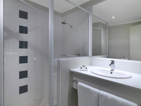 Mercure Sydney Bankstown - Yamba Accommodation 9