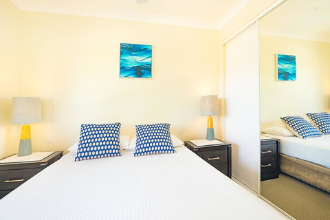 The Observatory Self Contained Apartments - Yamba Accommodation 15