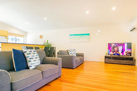 The Observatory Self Contained Apartments - Yamba Accommodation 11