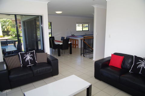 Breakaway, 11 Scott Street - Yamba Accommodation 0