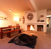 Full Circle Apartments - Yamba Accommodation