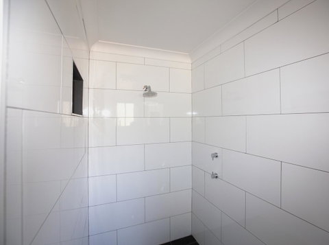 Pound Creek Gallery - Yamba Accommodation 10