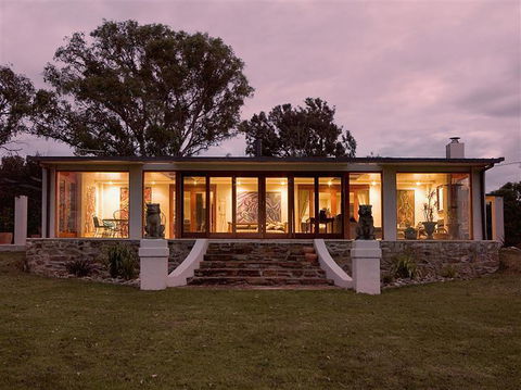 Belmont - Yamba Accommodation 0