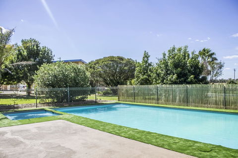 Allonville Gardens Motel - Yamba Accommodation 8