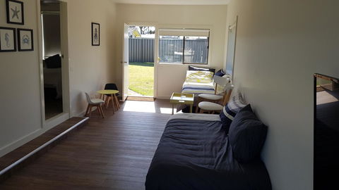 Golden Hill Cottage - Yamba Accommodation 15