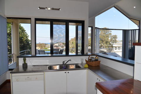 The Boat House - Yamba Accommodation 0