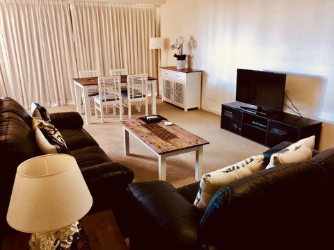 Boathouse Resort (Water Front) - Yamba Accommodation 5