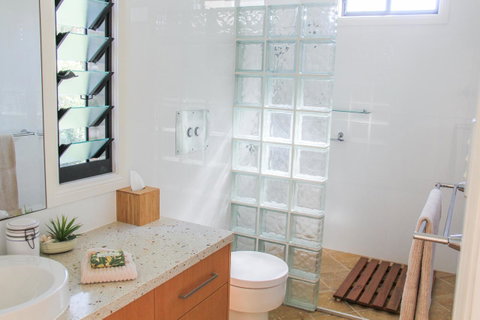 The Outlook Cabana - Yamba Accommodation 7