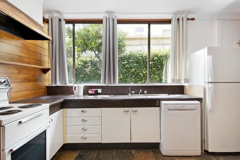 Designer Studios Manly - Yamba Accommodation 15