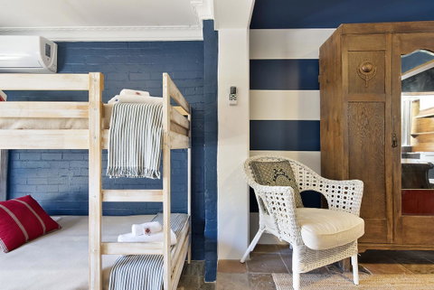 Designer Studios Manly - Yamba Accommodation 14