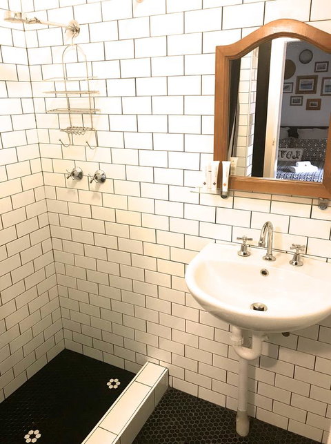 Designer Studios Manly - Yamba Accommodation 42