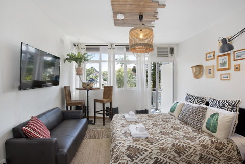 Designer Studios Manly - Yamba Accommodation 25
