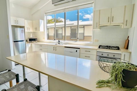Hastings By The Sea - Yamba Accommodation 8