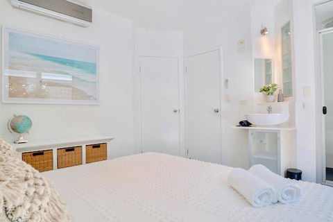 Hastings By The Sea - Yamba Accommodation 3