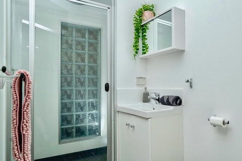 Hastings By The Sea - Yamba Accommodation 17