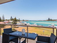 Shoreline 7 with 180 degree water views