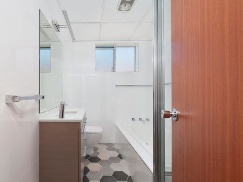 Victoria Parade, Kiah, Unit 10, 53 - Yamba Accommodation 11