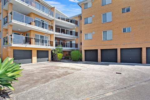 Victoria Parade, Kiah, Unit 10, 53 - Yamba Accommodation 12