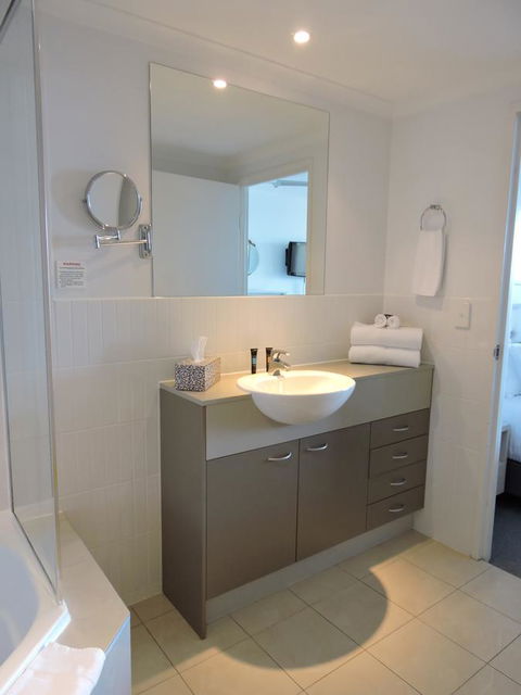 BASE Holidays - Ettalong Beach Premium Apartments - Yamba Accommodation 20