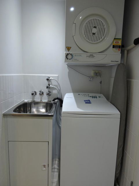 BASE Holidays - Ettalong Beach Premium Apartments - Yamba Accommodation 3