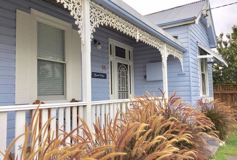 Morpeth Cottage - Yamba Accommodation 1