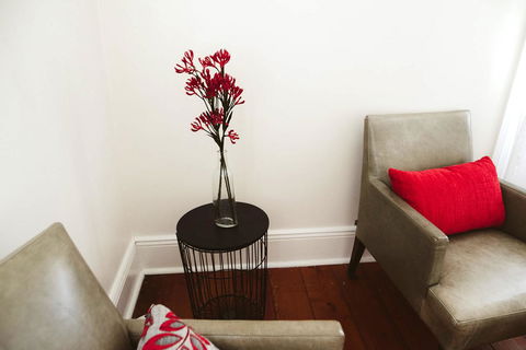 Morpeth Cottage - Yamba Accommodation 9