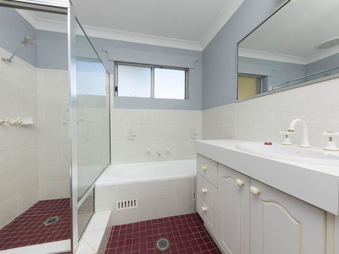 2 The Breckenridge - Yamba Accommodation 6