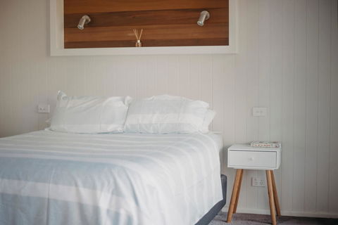 Salthouse Berrara - Yamba Accommodation 10