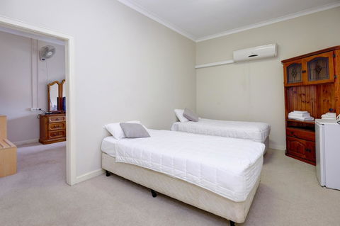 Lakes And Ocean Hotel Forster - Yamba Accommodation 4