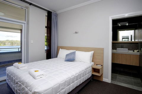 Lakes And Ocean Hotel Forster - Yamba Accommodation 25