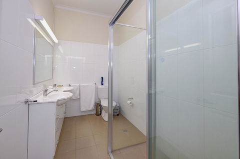 Lakes And Ocean Hotel Forster - Yamba Accommodation 2