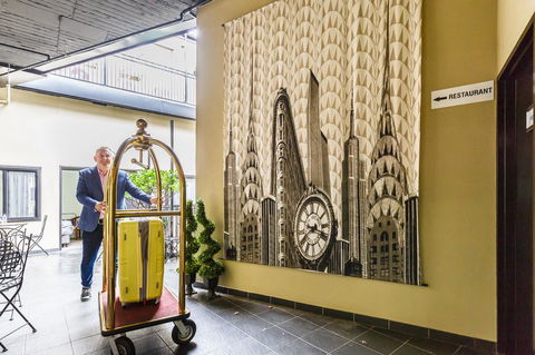 Airport Hotel Sydney - Yamba Accommodation 6