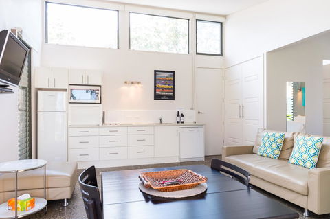 By The Beach B&B Self Contained Apartments - Yamba Accommodation 15