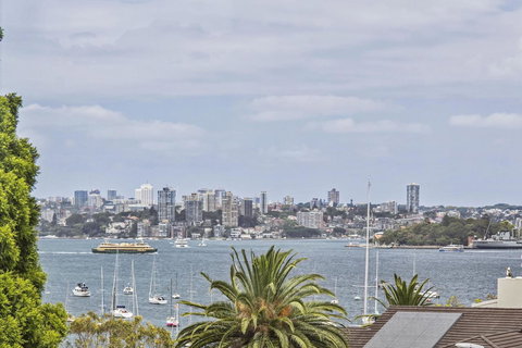 Summery, Spacious 4 Bed Home In Kurraba Point - Yamba Accommodation 17