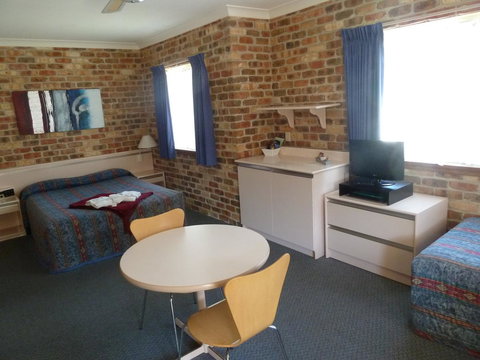 Mollymook Surfbeach Motel & Apartments - Yamba Accommodation 24