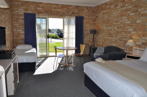Mollymook Surfbeach Motel & Apartments - Yamba Accommodation 1
