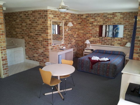 Mollymook Surfbeach Motel & Apartments - Yamba Accommodation 5