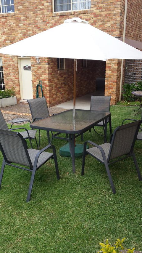 Mollymook Surfbeach Motel & Apartments - Yamba Accommodation 11