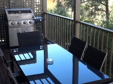 Villa De Saran Located Within Cypress Lakes - Yamba Accommodation 9