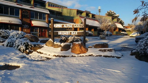 Alpine Gables - Yamba Accommodation 10
