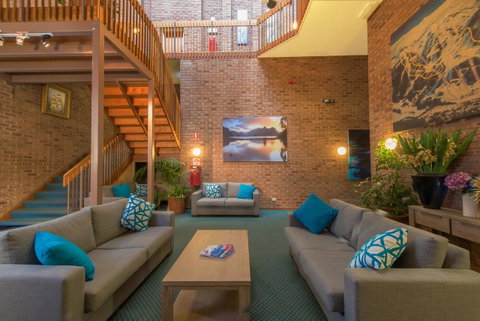 Alpine Gables - Yamba Accommodation 4