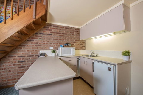Alpine Gables - Yamba Accommodation 27
