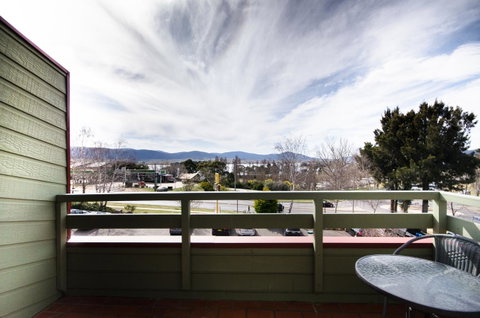 Alpine Gables - Yamba Accommodation 3